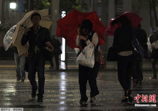 台风古超致日本近畿地区5人伤 近万户家庭停