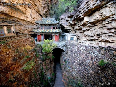 景点有哪些问:河北周边旅游景点有哪些适合家庭出游,有老人和孩子答