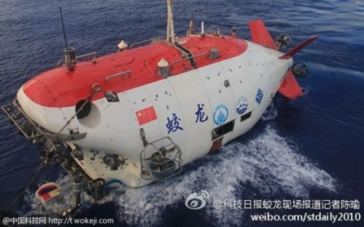 蛟龙号开始进行7000米级海试第三次下潜试验(图)