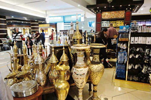 在迪拜机场雕刻时光 阿联酋短期停留购物攻略