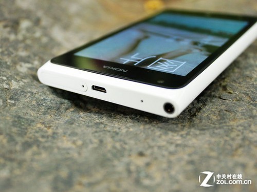 非凡纯白大视野 诺基亚Lumia900酷美图赏