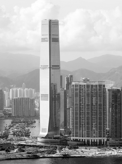十五年来新地标:香港环球贸易广场(图)