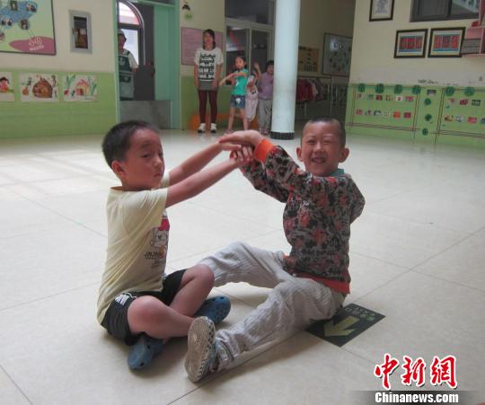 郑州幼儿园推融合教育 容纳健康智障所有孩子