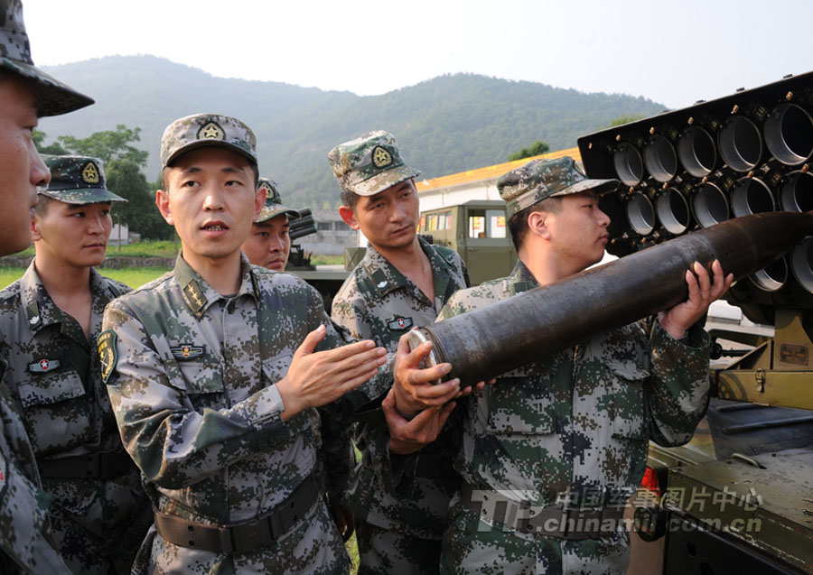 实拍某预备役炮兵团浙东沿海某训练基地集训(组图)