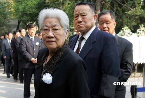 张瑞芳张瑞芳的丈夫严励照片张瑞芳的丈夫演