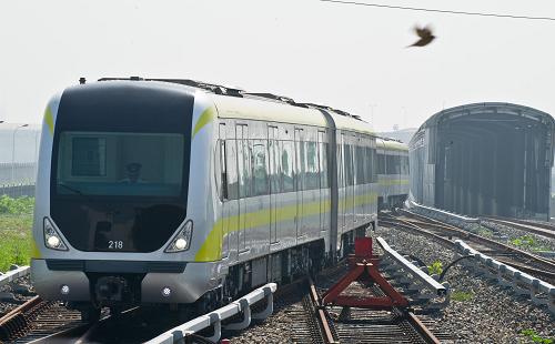 天津地铁2号线开通试运行(组图)
