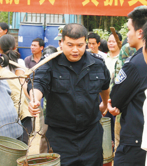 "贤良卫士"周贤良