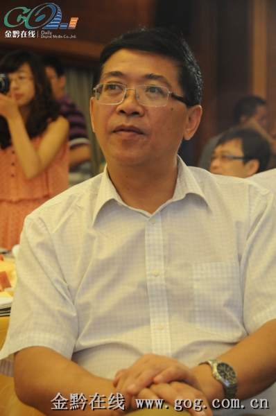 贵州省委宣传部副部长,贵州日报报业集团党委书记,社长姚远