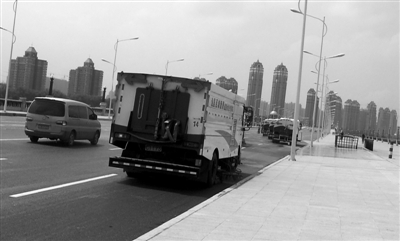 哈尔滨市增购百余吸扫车 人机结合GPS定位操