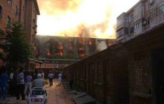 天津蓟县发生火灾商场表示:火灾当时全楼170人