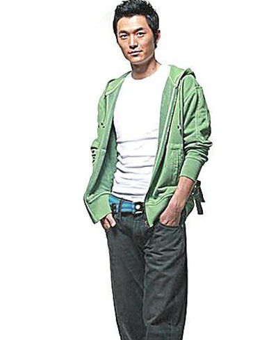 7月11日凌晨,演员朱泳腾在拍摄电视剧《烽火边城》时意外受伤,当场