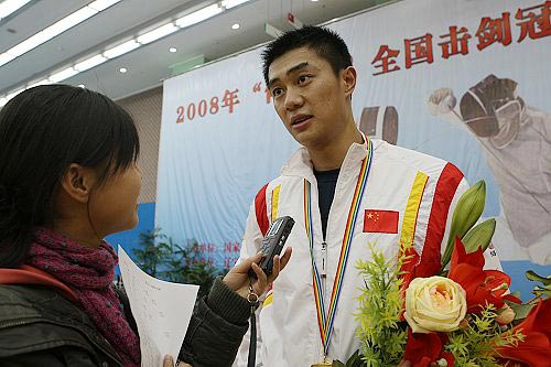 组图回顾黄良财瞬间 阳光剑客训练挥汗如雨(图)