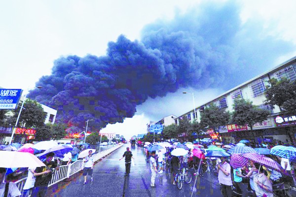 长沙旺旺食品厂区发生大火