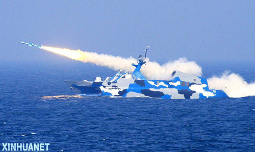 解放军东海演习8艘022型隐身导弹快艇引关注