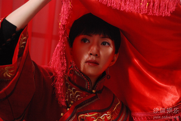 日前,由金马影帝谢君豪,实力派演员陆玲领衔主演的电视剧《风云传奇》