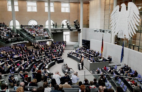 (国际)(1)德国联邦议院批准西班牙银行救助方案