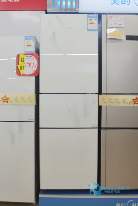 美的冰箱BCD-216TGSM整体外观