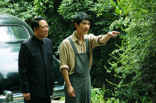 剧中,何明翰饰演的陈可凡同李幼斌饰演的李清源之间上演了一场精彩