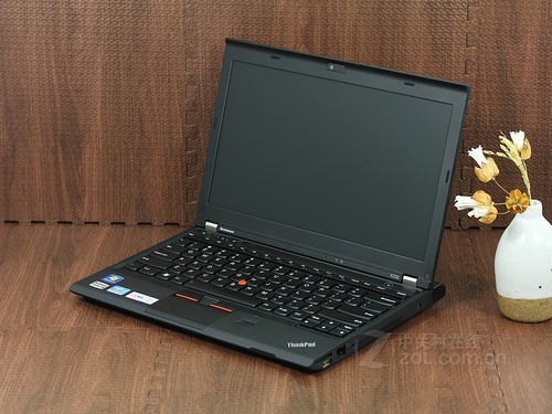 ThinkPad X230黑色 外观图 