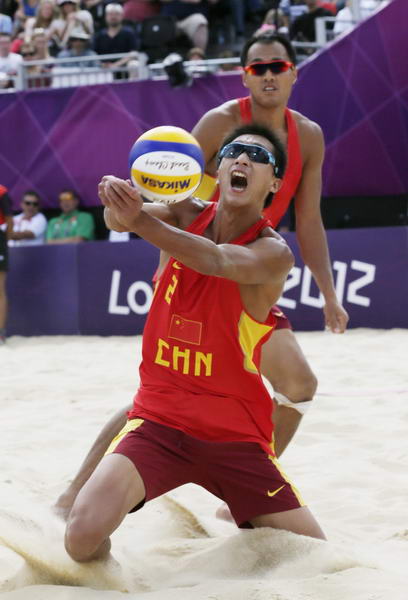 沙排图片   北京时间7月28日,2012年伦敦奥运会男子沙滩排球开始小组