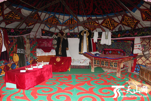 博物馆内的哈萨克牧民毡房