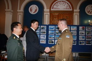 2012年7月30日,中国驻爱沙尼亚大使馆在爱沙尼亚科学院举行