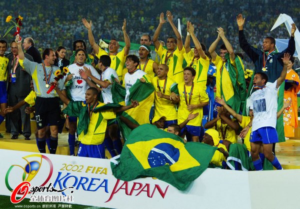2002年代表国家队出征世界杯 获得冠军