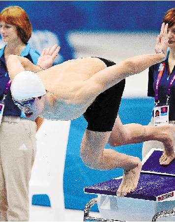 孙杨晋级1500米自由泳决赛(图)