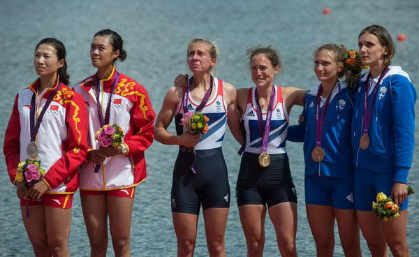 奥运图:女子双人双桨英国夺冠 大家都激动落泪