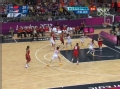奥运视频-沃伦送轻盈反跑上篮 女篮中国VS美国