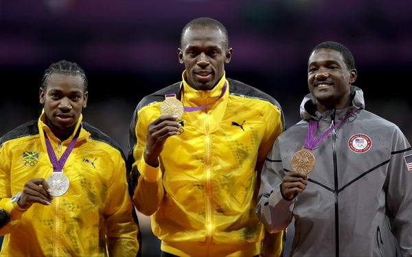 伦敦奥运会男子百米冠军博尔特获颁
