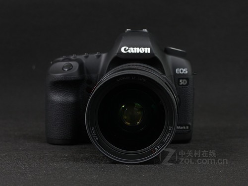 佳能 5D Mark II 正面图