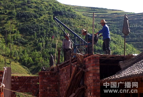 岷县灾后重建全面展开 群众建房获两万补助