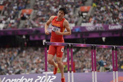 男子110米栏预赛 刘翔摔倒遗憾告别伦敦奥运会