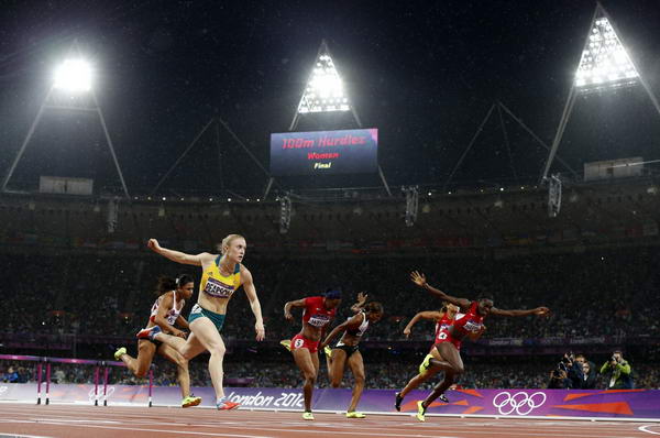奥运图:女子100米栏皮尔森夺冠 冲刺