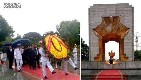 朝鲜高官金永南访问老挝 向胡志明墓献花圈(图)