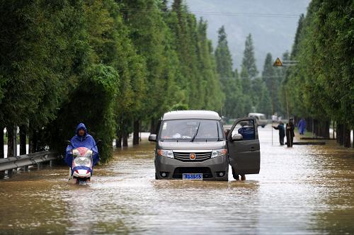 台风“海葵”登陆 三门县遭受严重水患