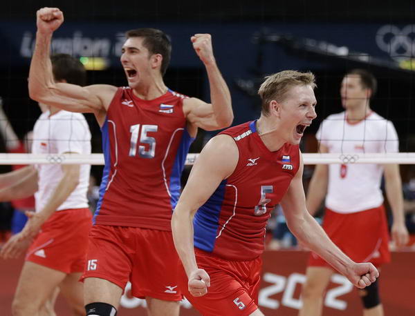 奥运图:男排俄罗斯完胜波兰 俄罗斯队员庆祝