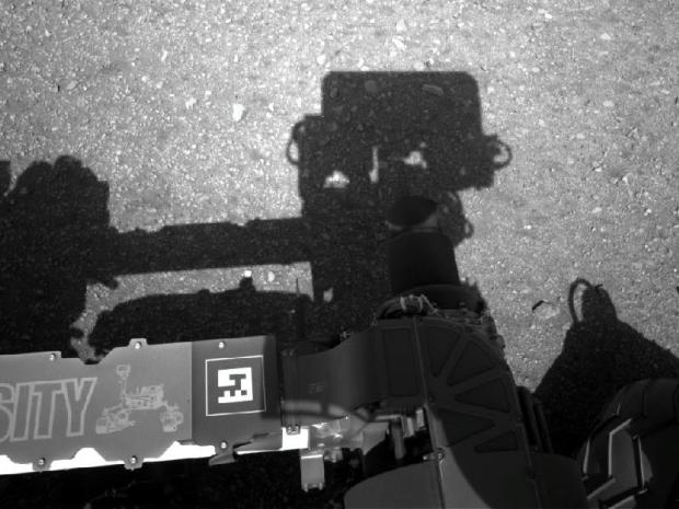 Shadow of Curiosity's mast