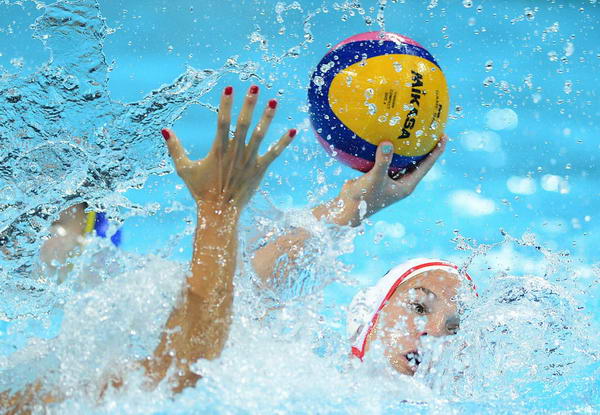 奥运图:美国水球克西班牙 比赛画面