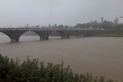 景德镇市昌江河水位猛涨
