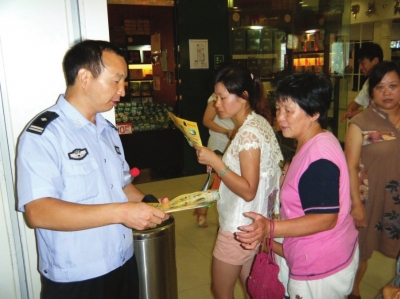 记者高建伟摄影报道