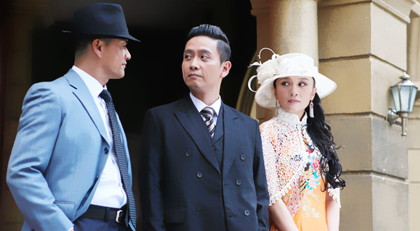 《枪械师》中,柴鸥出演的秋张是一位贯穿全剧身份非常又特殊的角色