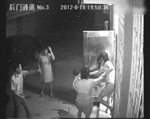 公安局副政委之子持刀砍人被刑拘靖江警方承认