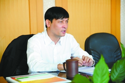 多名贫困大学新生婉拒企业捐助(图)