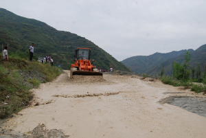 陇南礼县境内突降特大暴雨 22个乡镇遭受灾(组图)