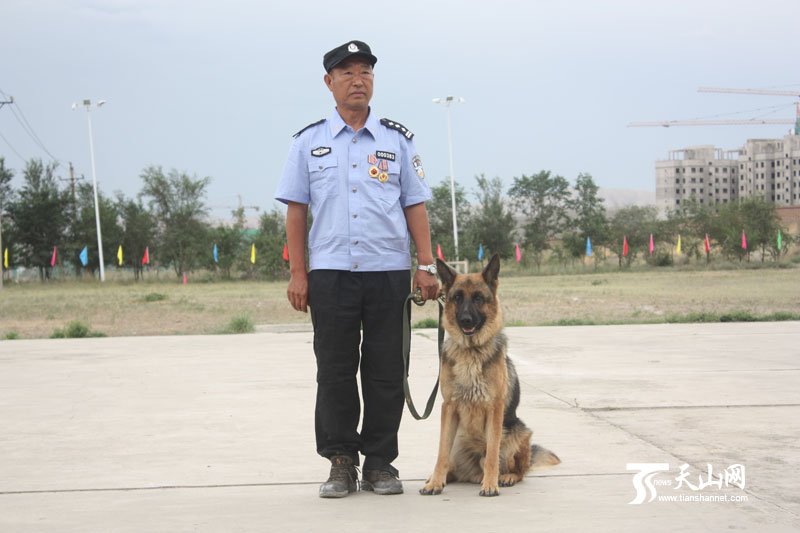 新疆2012年"全区公安机关警犬技术大比武"活动圆满结束(组图)