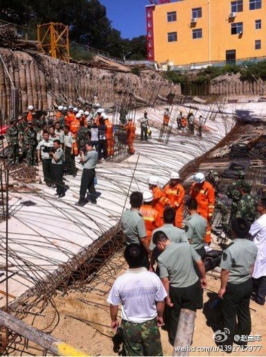 位于陕西榆林市水利商场对面,在建的昌盛国际地下室发生坍塌事故,造成