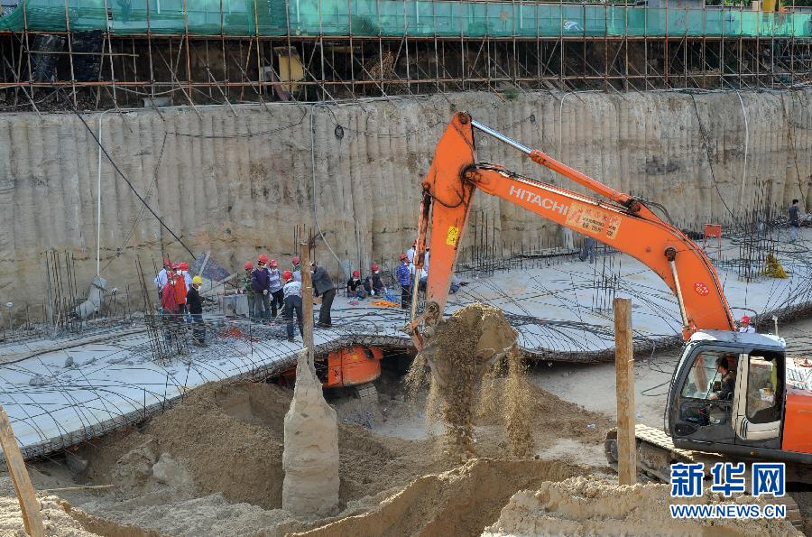 陕西榆林建筑工地发生垮塌 致4人死亡1人被困