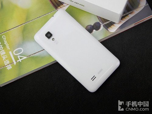 800万像素纯白手机 vivo s12七夕首发